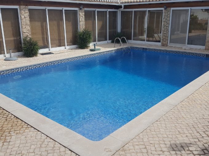 Mr. Pool - Cleaning and Maintenance of swimming pools